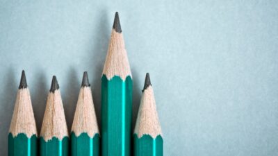 鉛筆の握り方を直さなくても字が上手くなる!?──“前腕の安定筋”がカギだった！