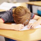 「“がんばっているのに疲れやすい子”」は“根性不足”ではなく、“神経エネルギーの調整力”に課題があるかも？