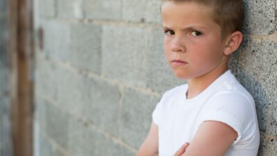 「“反抗的に見える子”」は“わざと反発している”のではなく、“脳が“支配されること”に過敏に反応している”のかもしれない？