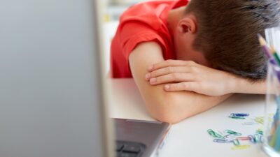 “理科の語句が覚えられない子”は、意味のない丸暗記に疲れてるのかも？