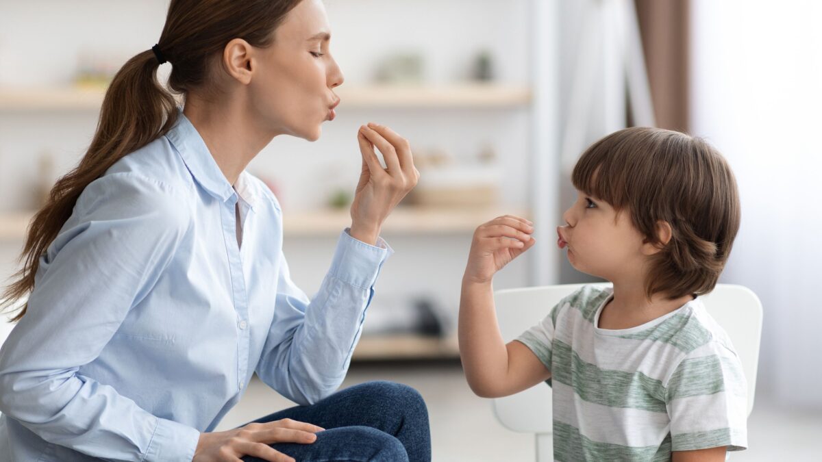 “英語が読めない子”は、単語を知らないんじゃなく、“音と綴りのルール”が結びついていないだけかも？
