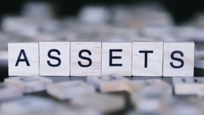 「うちにはお金も設備もない」は本当か？——情報的経営資源で、中小企業の「見えない資産」を競争優位に変える